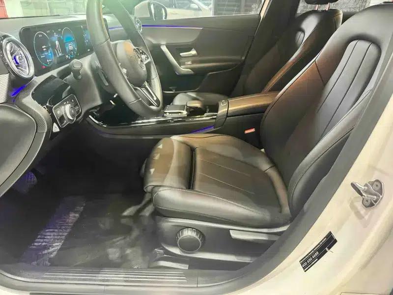 2021 Mercedes-Benz A-Class A 180 L Sport Sedan — миниатюра 8