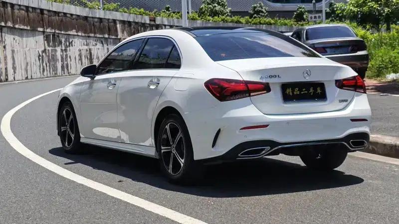 2022 Mercedes-Benz A-Class A 200 L Sport Sedan Fashion Edition — миниатюра 4