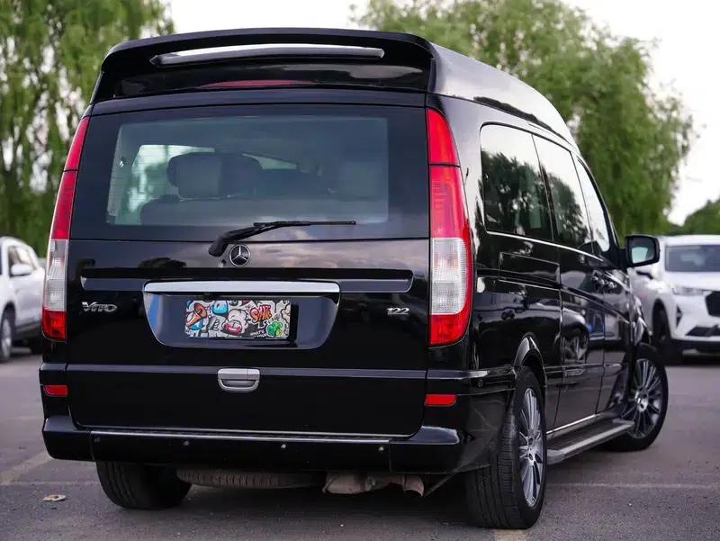 2015 Vito 3.0L Automatic Rear-Wheel Drive 7-Seater Factory Custom Edition — миниатюра 5