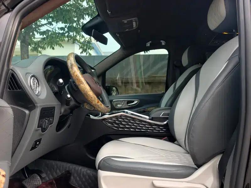 2022 Nissan Vito 2.0T Automatic Front-Wheel Drive 7-Seater Factory Custom Edition — миниатюра 23