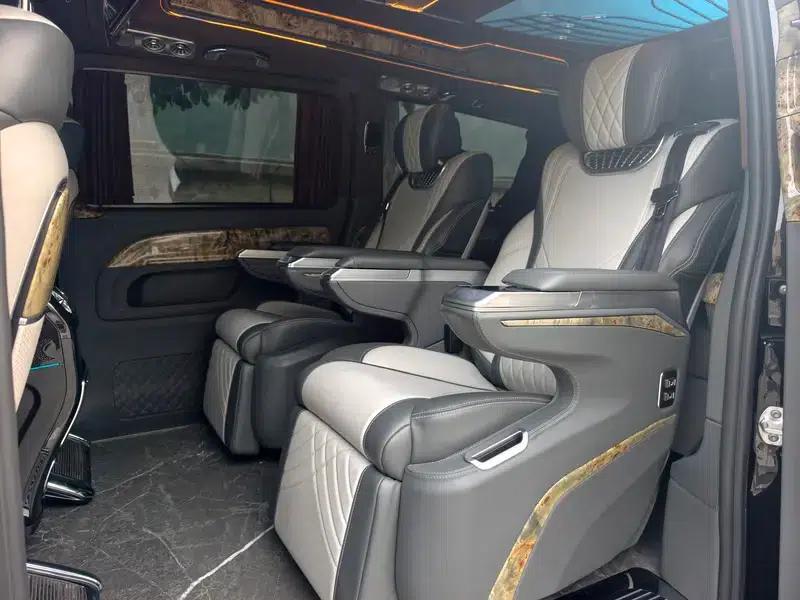 2022 Nissan Vito 2.0T Automatic Front-Wheel Drive 7-Seater Factory Custom Edition — миниатюра 24