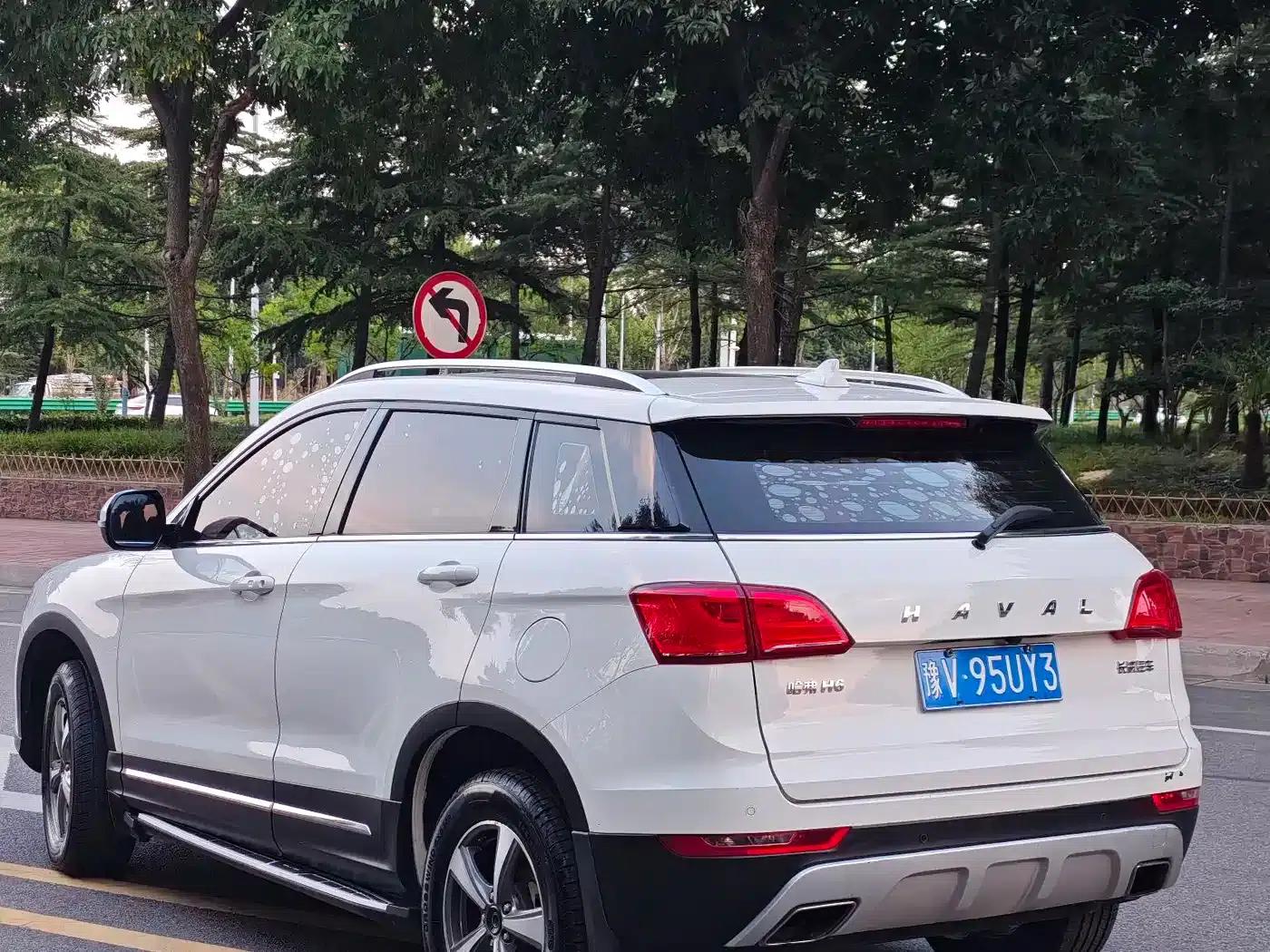 Haval H6 Coupe 2016 Blue Label 1.5T Manual 2WD Urban Edition — миниатюра 4