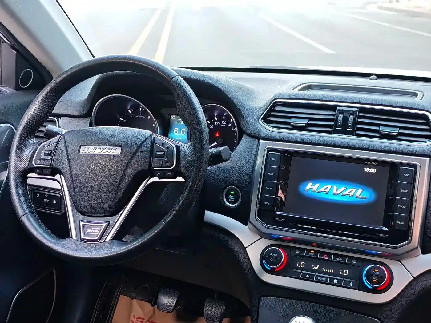 Haval H6 Coupe 2016 Blue Label 1.5T Manual 2WD Urban Edition — миниатюра 9