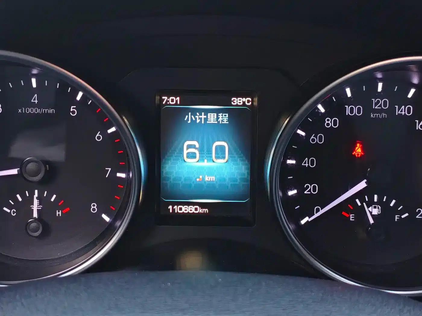 Haval H6 Coupe 2016 Blue Label 1.5T Manual 2WD Urban Edition — миниатюра 10