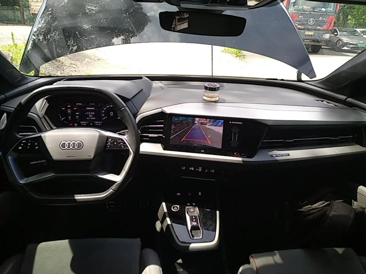 Audi Q5 e-tron 2022 40 e-tron Starlight Edition Mech Kit — миниатюра 17