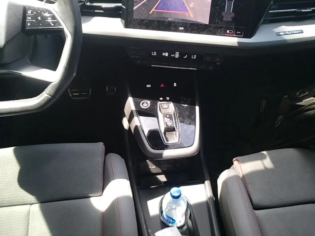 Audi Q5 e-tron 2022 40 e-tron Starlight Edition Mech Kit — миниатюра 21