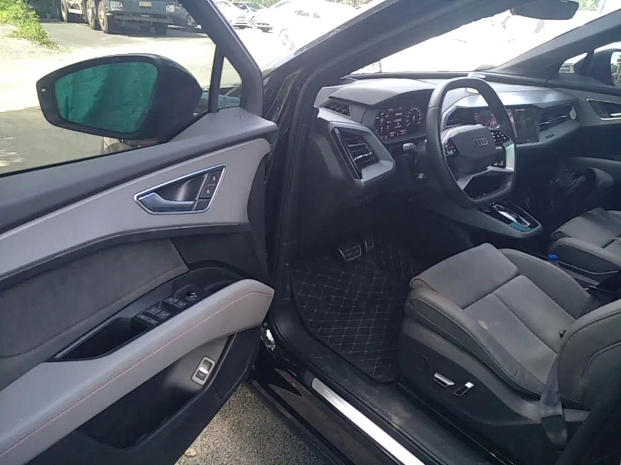 Audi Q5 e-tron 2022 40 e-tron Starlight Edition Mech Kit — миниатюра 23