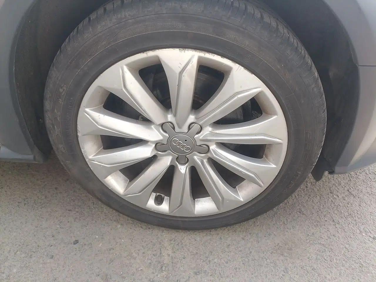 Audi A4 2013 40 TFSI allroad quattro Comfort model — миниатюра 8