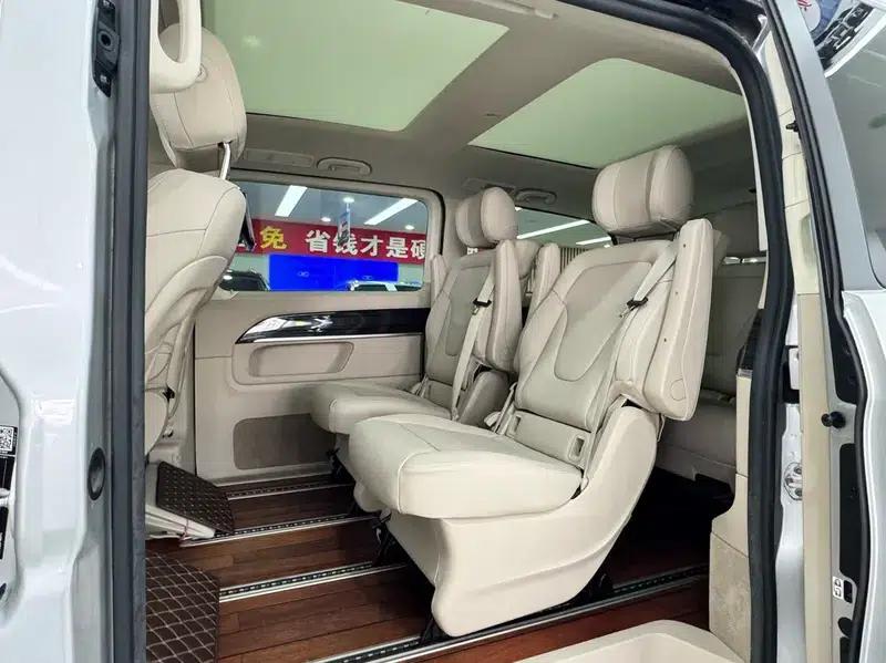 Mercedes-Benz V-Class 2017 V 260 Navigator Edition — миниатюра 12