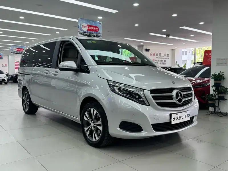Mercedes-Benz V-Class 2017 V 260 Navigator Edition — миниатюра 3