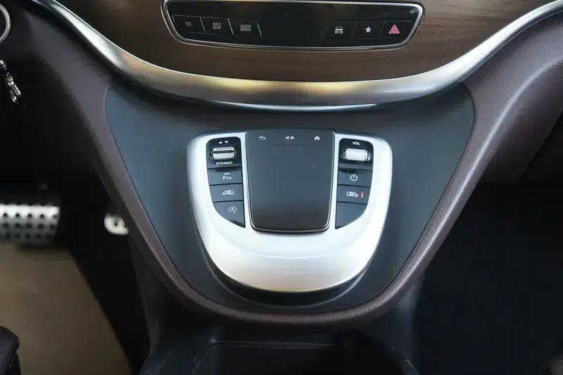 Mercedes-Benz V-Class 2022 V 260 L Long Wheelbase Luxury Edition — миниатюра 12