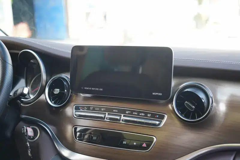 Mercedes-Benz V-Class 2022 V 260 L Long Wheelbase Luxury Edition — миниатюра 15