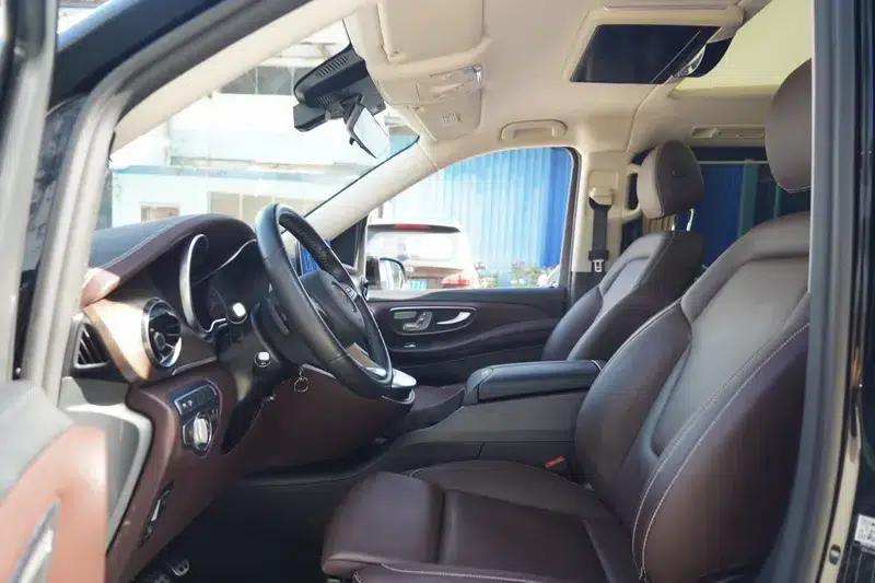 Mercedes-Benz V-Class 2022 V 260 L Long Wheelbase Luxury Edition — миниатюра 18