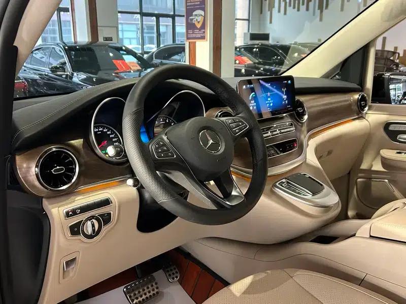 Mercedes-Benz V-Class 2020 V 260 L Long Wheelbase Luxury Edition — миниатюра 15