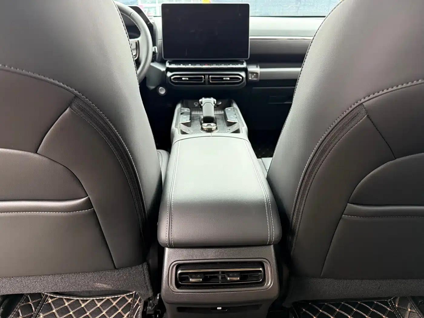 Haval Big Dog PLUS 2026 2.0T Trendy Edition — миниатюра 12