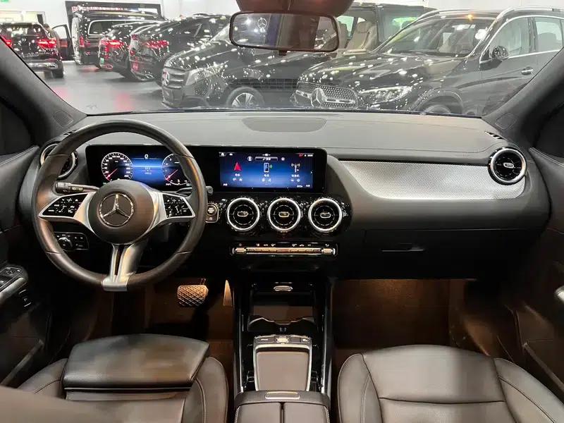 2024 Mercedes-Benz GLA 200 — миниатюра 12