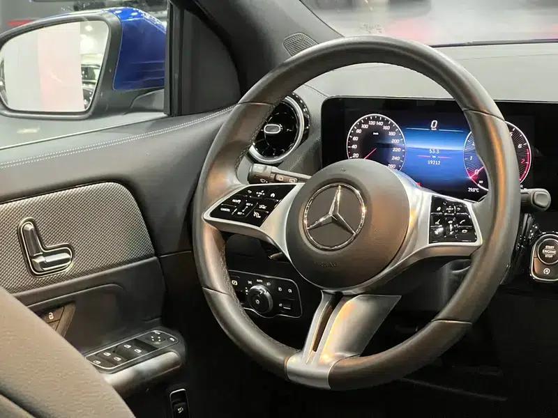2024 Mercedes-Benz GLA 200 — миниатюра 15