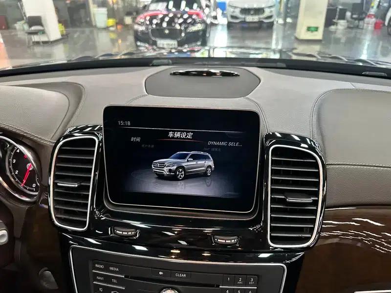 2019 Mercedes-Benz GLS 400 4MATIC Dynamic Edition — миниатюра 29