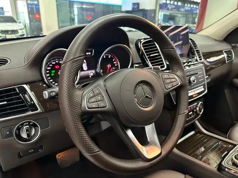 2019 Mercedes-Benz GLS 400 4MATIC Dynamic Edition — миниатюра 30