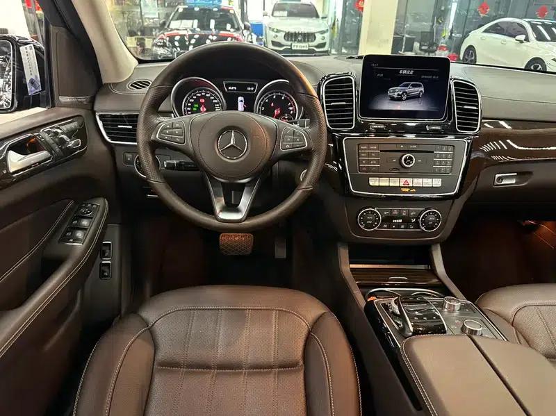 2019 Mercedes-Benz GLS 400 4MATIC Dynamic Edition — миниатюра 33