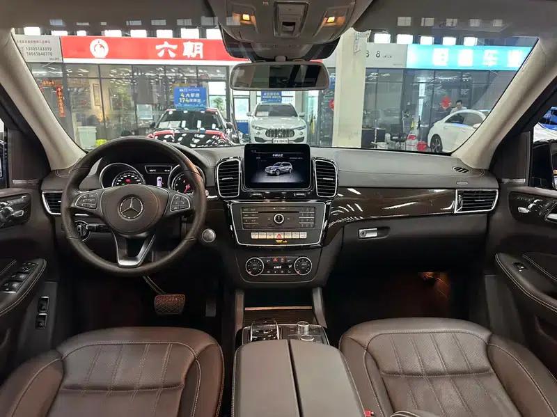 2019 Mercedes-Benz GLS 400 4MATIC Dynamic Edition — миниатюра 34