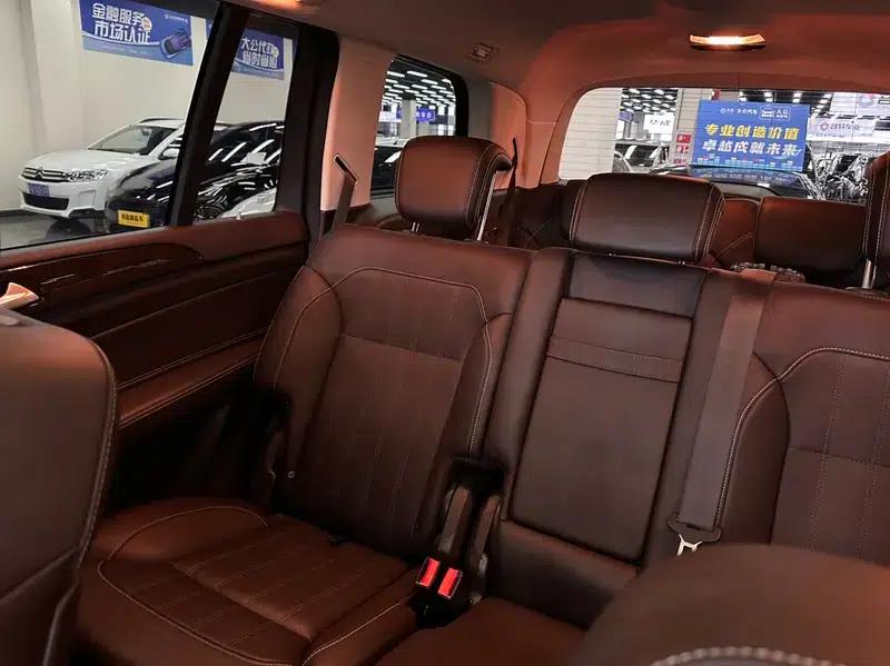 2019 Mercedes-Benz GLS 400 4MATIC Dynamic Edition — миниатюра 40