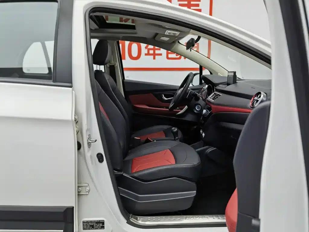 Haval H1 2016 Facelift Blue Label 1.5L AMT Luxury — миниатюра 23
