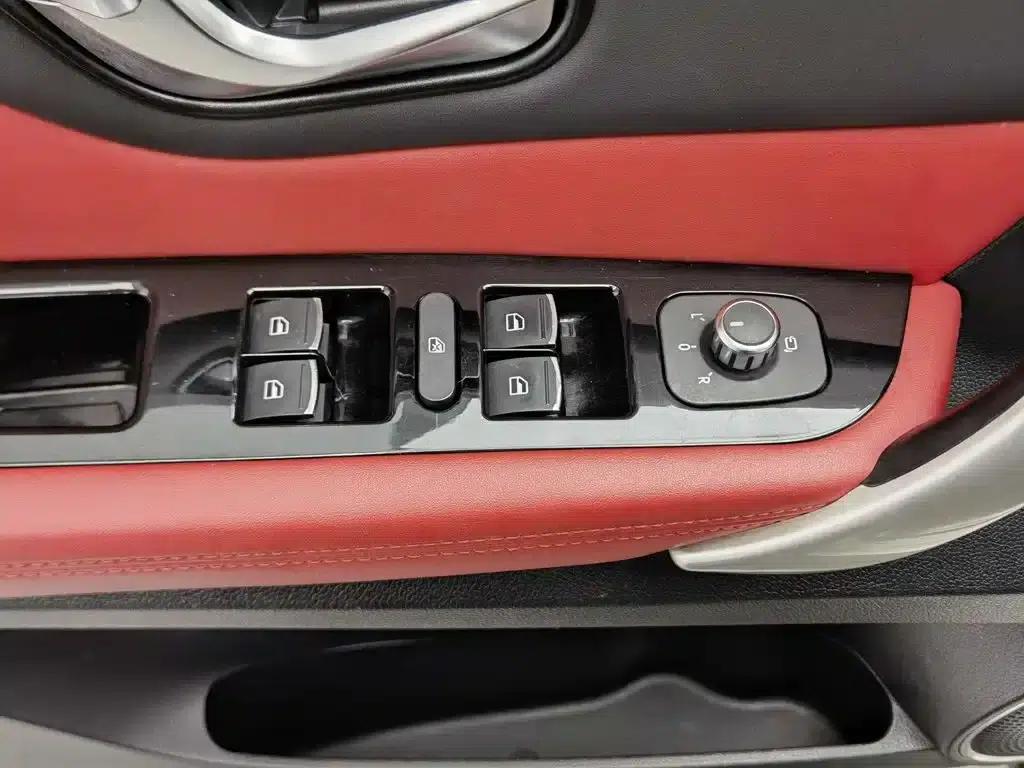 Haval H1 2016 Facelift Blue Label 1.5L AMT Luxury — миниатюра 9
