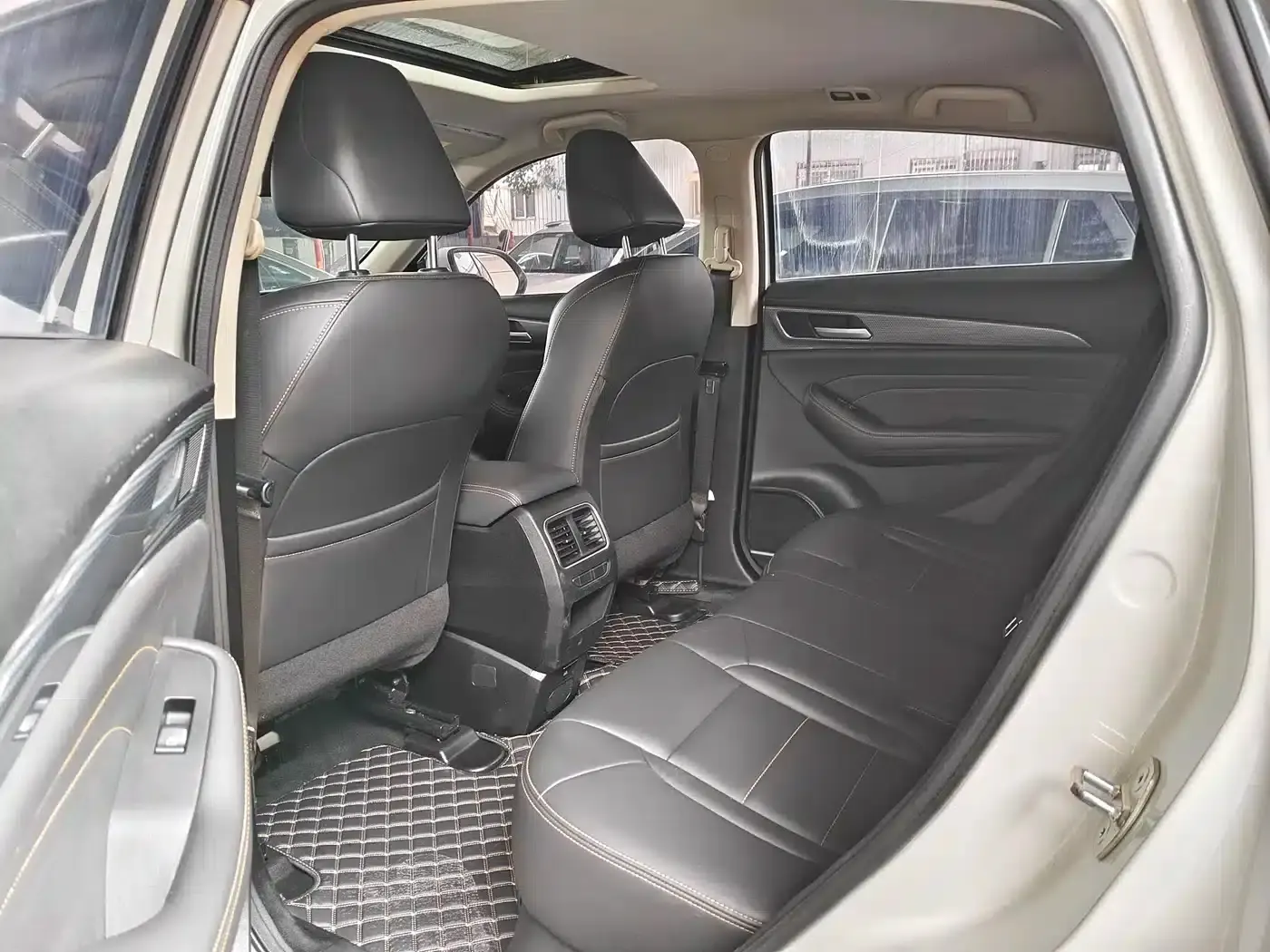 Haval F7x 2021 2.0T 2WD Intelligent Play Edition — миниатюра 5