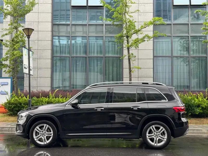 2023 Mercedes-Benz GLB 220 Dynamic — миниатюра 4