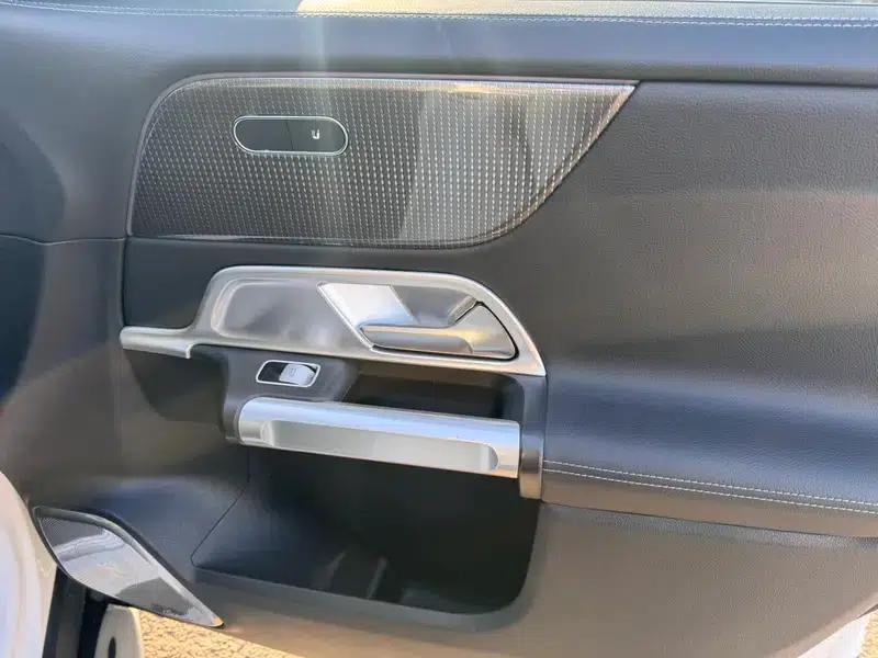 Mercedes-Benz GLB 2022 Fashion Edition — миниатюра 11