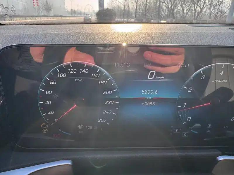 Mercedes-Benz GLB 2022 Fashion Edition — миниатюра 17