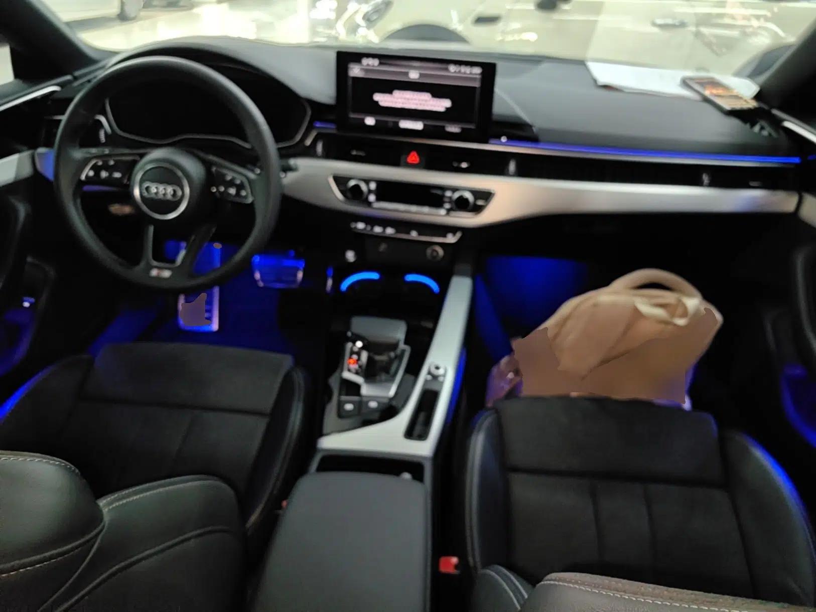 Audi A5 2022 Sportback 40 TFSI Stylish and Elegant Model — миниатюра 17