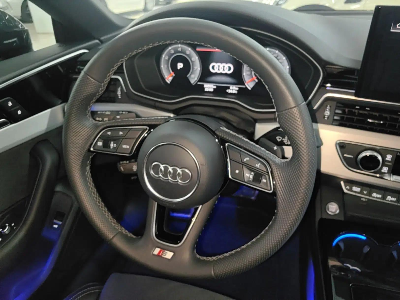 Audi A5 2022 Sportback 40 TFSI Stylish and Elegant Model — миниатюра 18