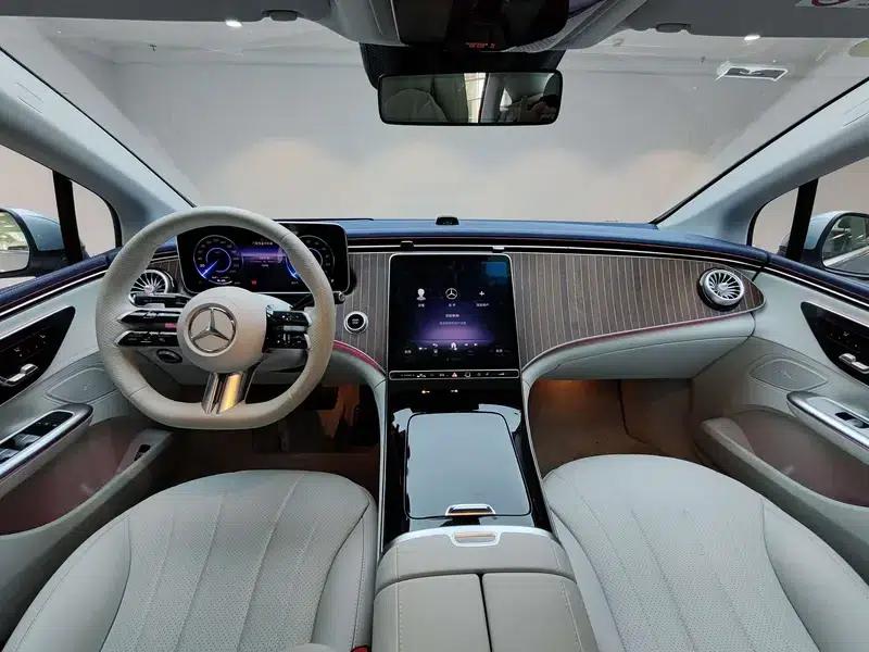 Mercedes-Benz EQE 2025 EQE 500 4MATIC Luxury Edition — миниатюра 10