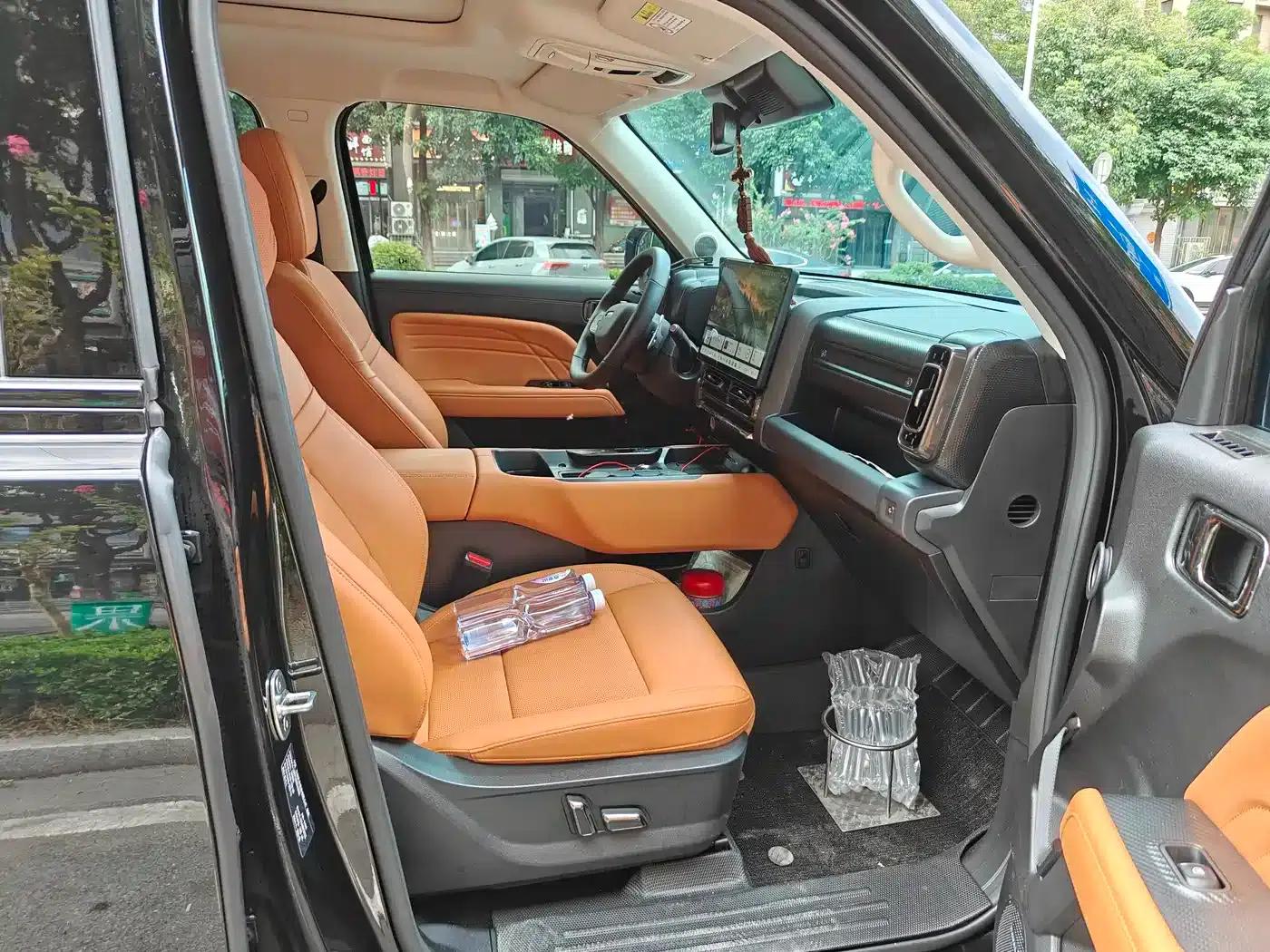 Haval Raptor 2025 Fuel-Powered 2.0T 4WD Ultra — миниатюра 9