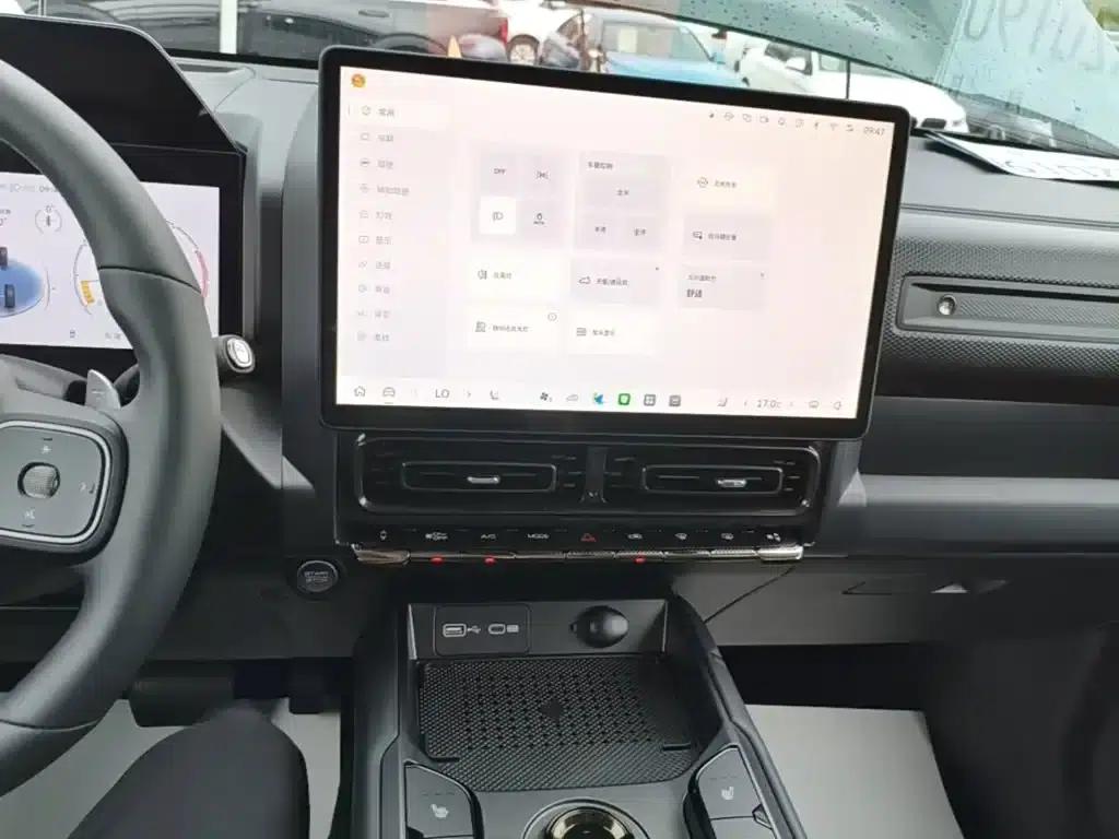 Haval Raptor 2025 Fuel-Powered 2.0T 4WD Ultra — миниатюра 13