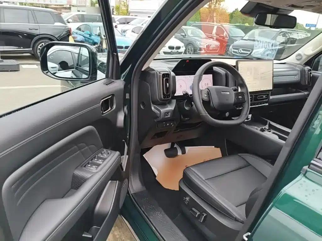 Haval Raptor 2025 Fuel-Powered 2.0T 4WD Ultra — миниатюра 16