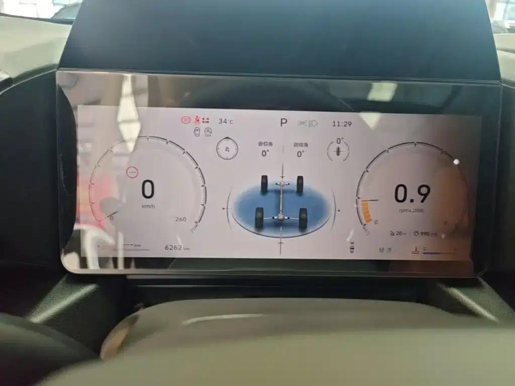 Haval Raptor 2025 Fuel-Powered 2.0T 4WD Ultra — миниатюра 8