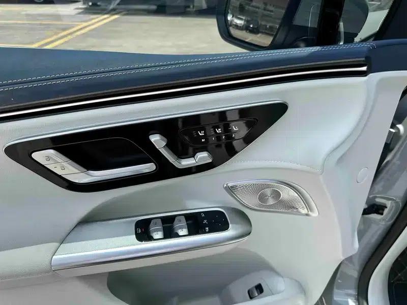 2024 Mercedes-Benz EQE SUV 350 4MATIC Luxury Edition — миниатюра 11