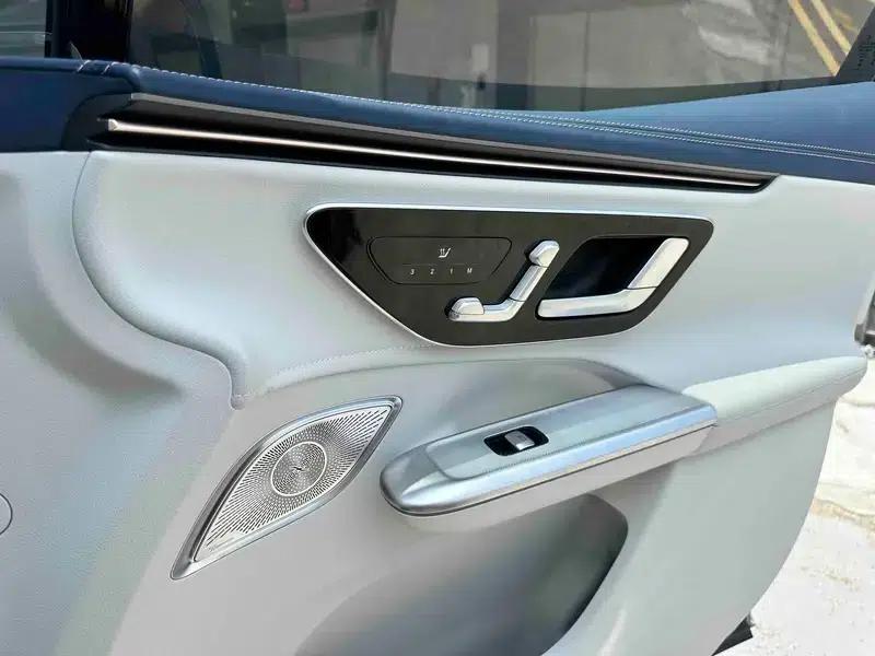 2024 Mercedes-Benz EQE SUV 350 4MATIC Luxury Edition — миниатюра 7