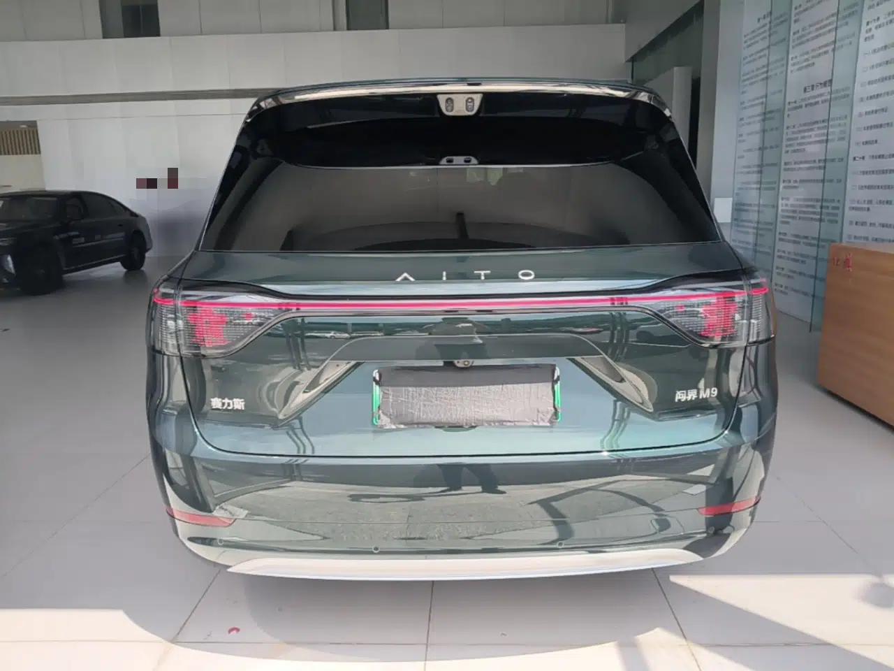 Hima AITO M9 2025 Extended-Range Ultra Version 52 kWh 5-Seater Edition — миниатюра 5
