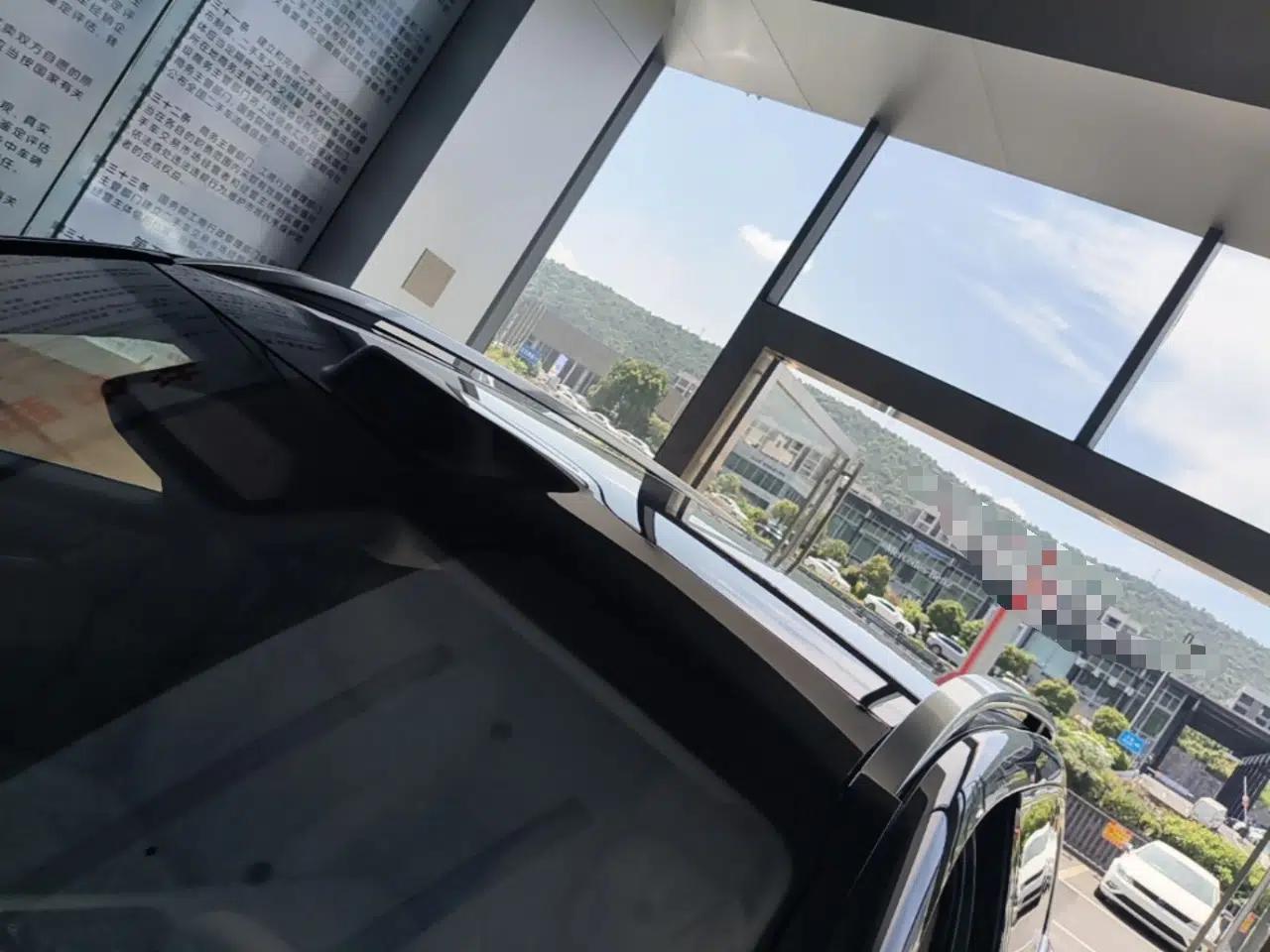 Hima AITO M9 2025 Extended-Range Ultra Version 52 kWh 5-Seater Edition — миниатюра 7