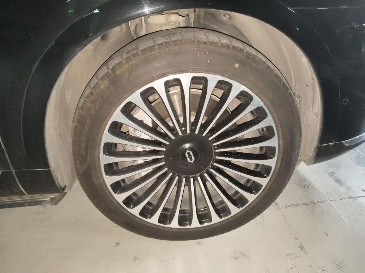 Hima AITO M9 2024 Range-Extended Ultra Version 52 kWh 5-Seater Model — миниатюра 8