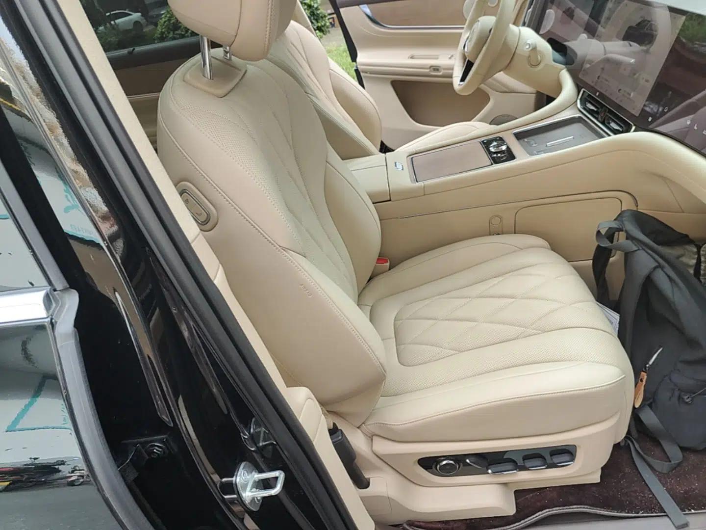 Hima AITO M9 2024 Range-Extended Max Edition 42 kWh 6-Seater Version — миниатюра 19