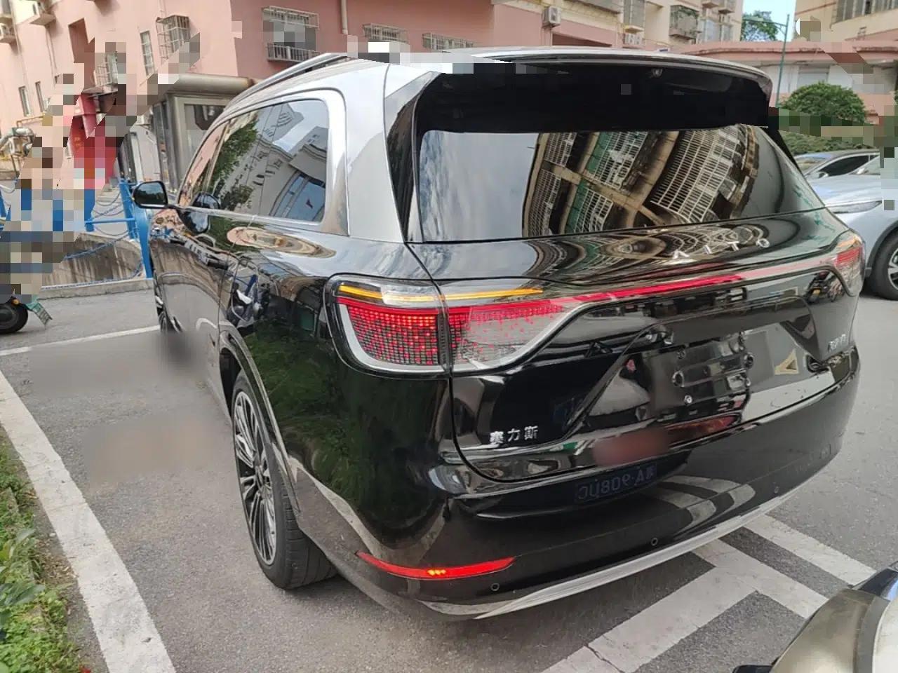Hima AITO M9 2024 Range-Extended Max Edition 42 kWh 6-Seater Version — миниатюра 4