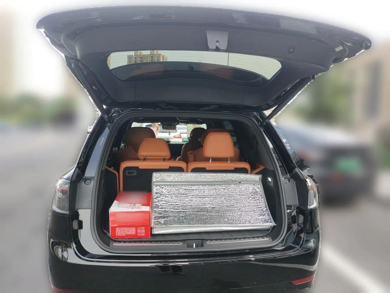 Hima AITO M9 2024 Range-Extended Ultra Version 52 kWh 6-Seater Model — миниатюра 19