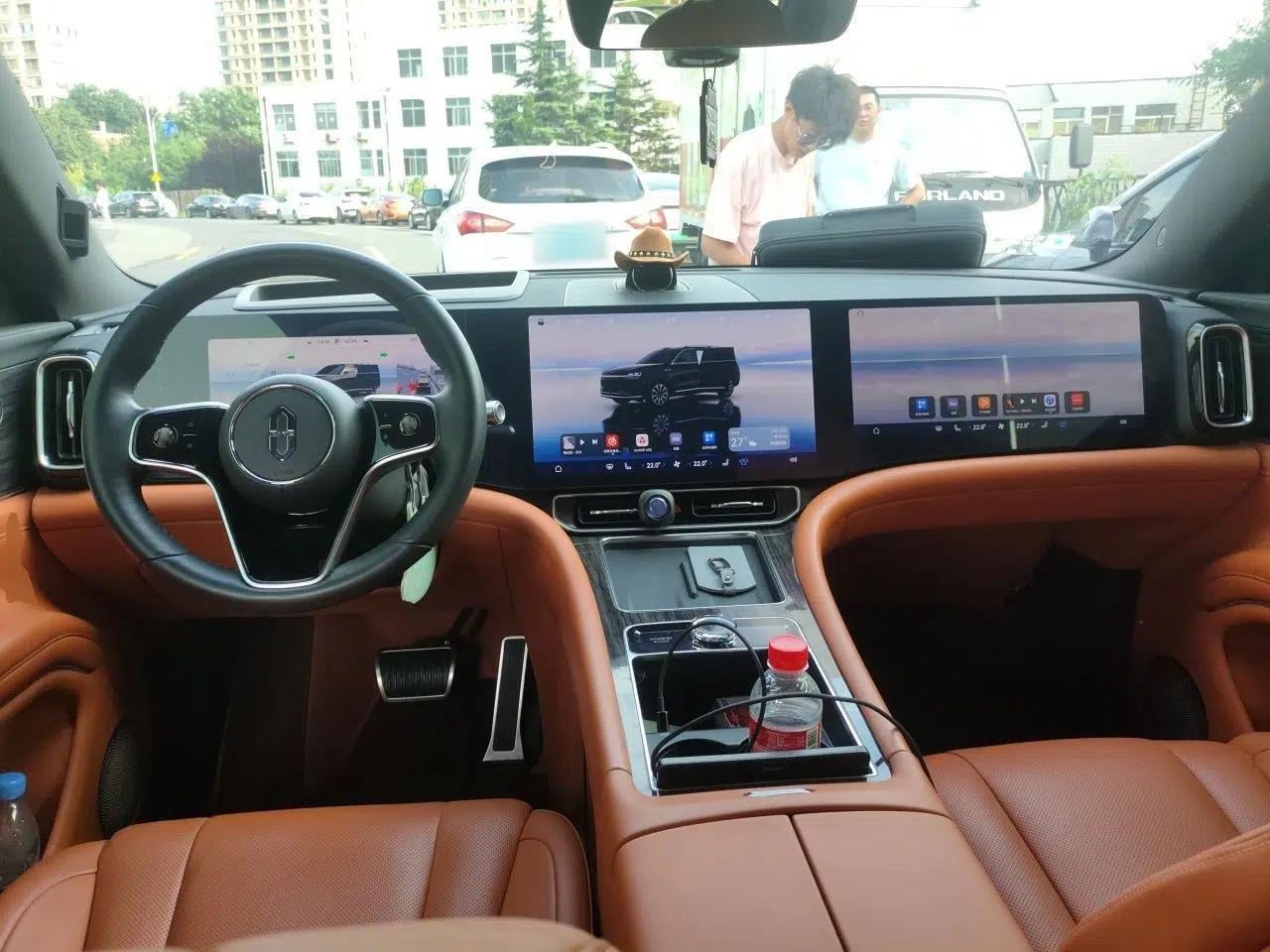 Hima AITO M9 2024 Range-Extended Ultra Version 52 kWh 6-Seater Model — миниатюра 9