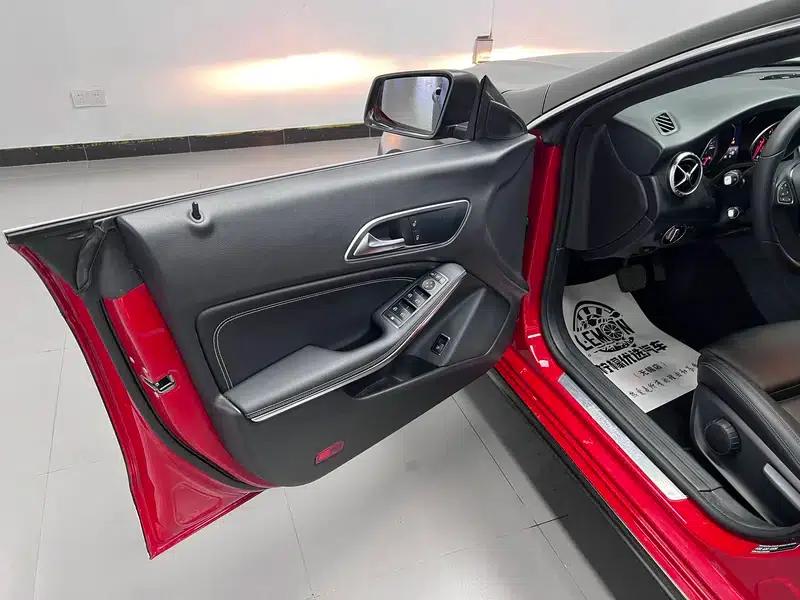 Mercedes-Benz CLA (Imported) 2018 CLA 200 Dynamic — миниатюра 37