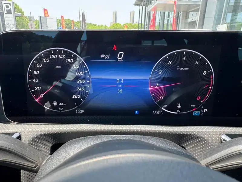 Mercedes-Benz CLA (Imported) 2024 CLA 200 Four-Door Coupe — миниатюра 13